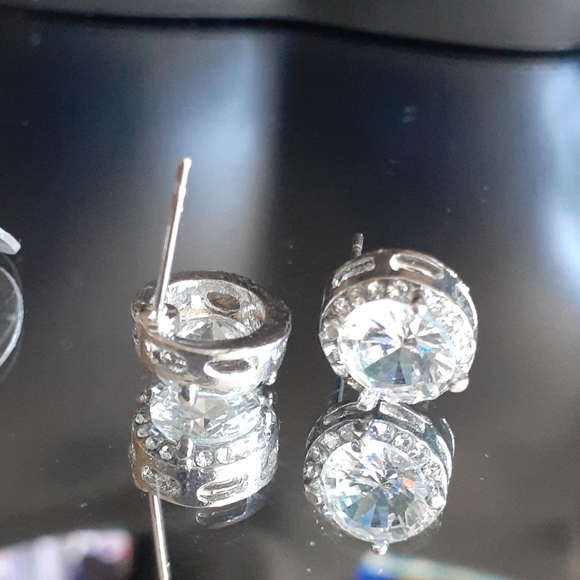 18K White GoldF White Sapphire Halo Earring - Picture 6 of 15